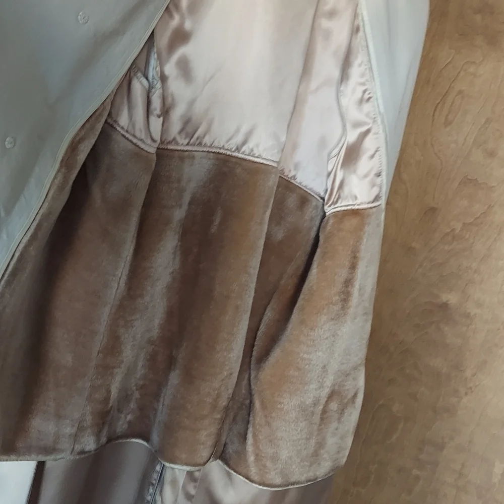 Trenchcoat Raincoat - Picture 14 of 14